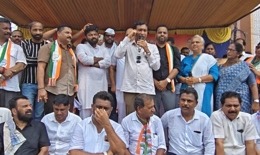 ಉಡುಪಿ: ಯಶ್‌ಪಾಲ್‌ ಸುವರ್ಣ ವಿರುದ್ಧ ಕಾಂಗ್ರೆಸ್‌ ಬೃಹತ್ ಪ್ರತಿಭಟನೆ; ರಾವಣ ಕಟೌಟ್‌ಗೆ ಮೊಟ್ಟೆ ಎಸೆದು ಪ್ರತಿಕೃತಿ ದಹನ